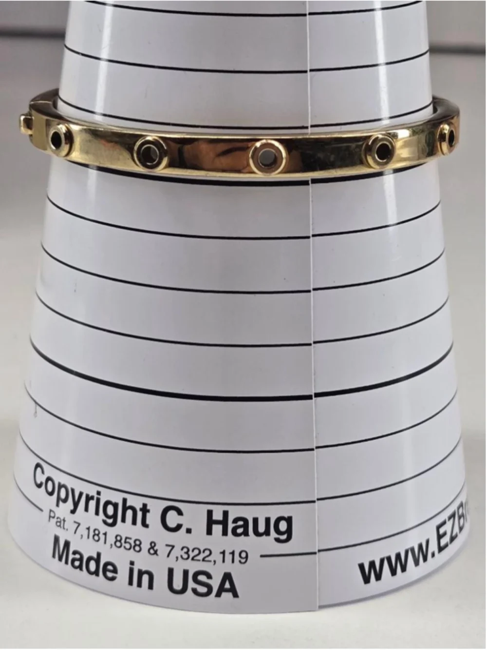Kate Spade Goldtone Hole Station Bangle Bracelet Classic Collectible Fun - Picture 8 of 10